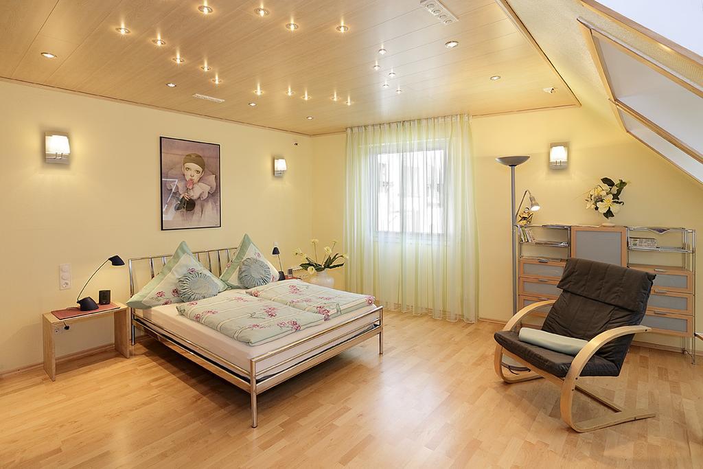 Management - Business Suiten Dortmund Room photo